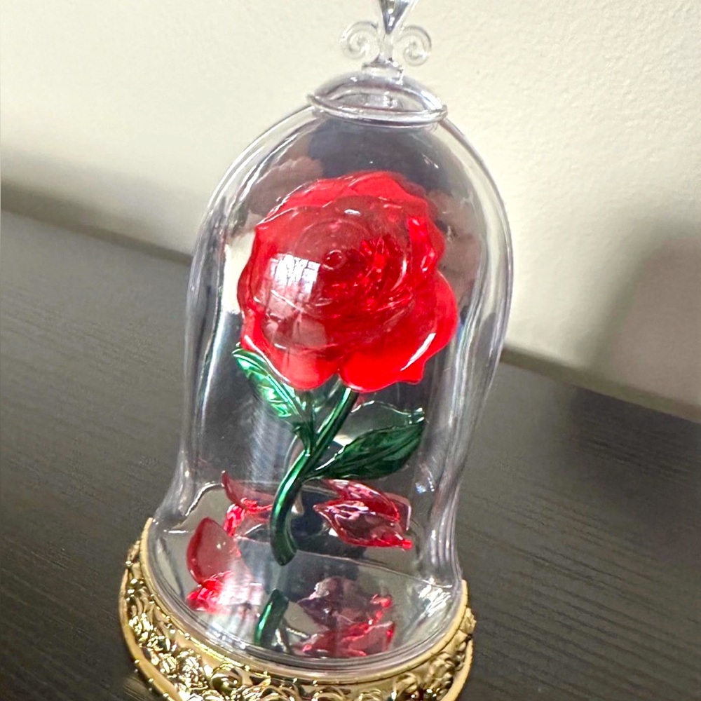 Disney X Bath & body works princess Belle nightlight wallflower 👑 🌹